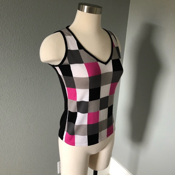 Taifun Collection Sleeveless V-Neck Checkered Knit Sweater Blouse - Picture 5 of 16